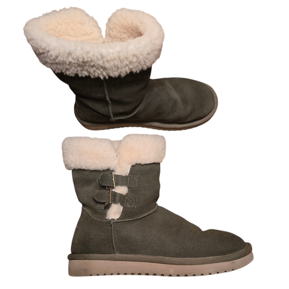 Koolaburra Shoes - Koolaburra by UGG Victoria Buckle Boots in Olive Green - Size 8